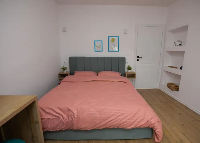 Sunny Center ティラナ