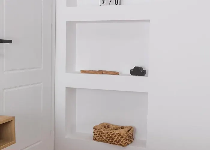 Sunny Center * ティラナ