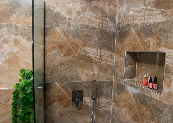 Sunny Center ティラナ